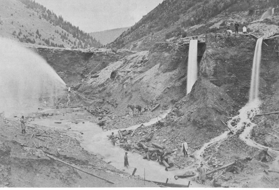 Hydraulic mining by the Diamond Flume and Hydraulic Co., 1888.
